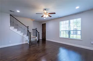 4658H Rhett Ln, Carrollton, TX 75010 - Photo 5