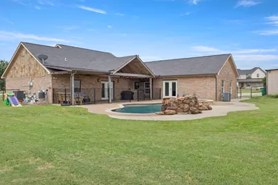 10486 Pheasant Run, Justin, TX 76247 - Photo 1