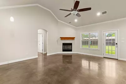 263 E Cougar Lane, China Spring, TX 76633 - Photo 9