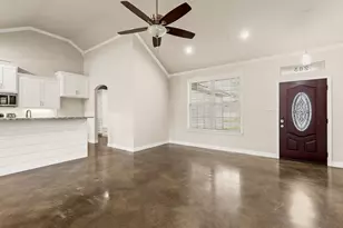 263 E Cougar Ln, China Spring, TX 76633 - Photo 11