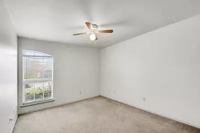 813 Wrentham Drive, Saginaw, TX 76179 - Photo 11