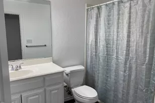 203 W Willow St, Sanger, TX 76266 - Photo 7