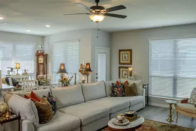 6921 Sulphur Court, Waco, TX 76633 - Photo 5