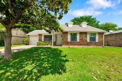 3816 Bee Tree Lane, Fort Worth, TX 76133 - Photo 1