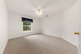 716 Mockingbird Ct, Crowley, TX 76036 - Photo 29