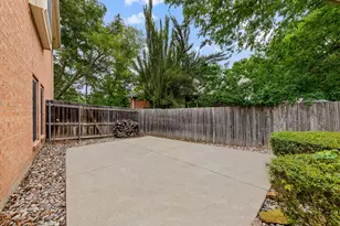 716 Mockingbird Ct, Crowley, TX 76036 - Photo 31