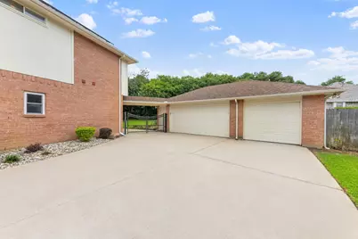 716 Mockingbird Court, Crowley, TX 76036 - Photo 7