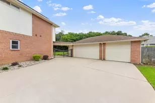 716 Mockingbird Ct, Crowley, TX 76036 - Photo 7