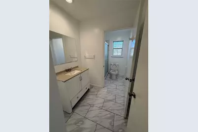 2529 Rutgers Drive, Irving, TX 75062 - Photo 9