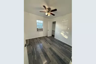 2529 Rutgers Drive, Irving, TX 75062 - Photo 11