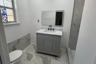 2529 Rutgers Dr, Irving, TX 75062 - Photo 3