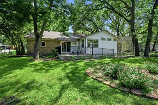 1017 Jarvis Ln, Azle, TX 76020 - Photo 15