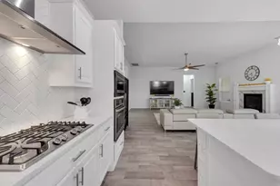 336 Cowling Dr, Little Elm, TX 75068 - Photo 11