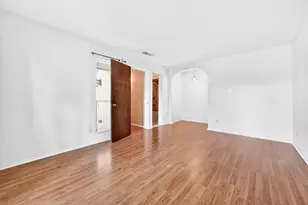 4037 Treeline Dr, Dallas, TX 75224 - Photo 7