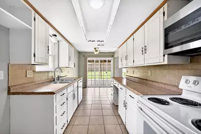 4037 Treeline Drive, Dallas, TX 75224 - Photo 11
