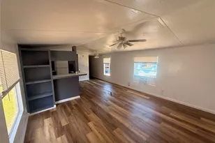 541 Simmons Way, Cedar Hill, TX 75104 - Photo 3