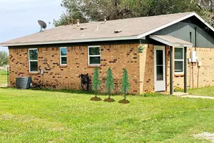 2762 W Hwy 199, Springtown, TX 76082 - Photo 3