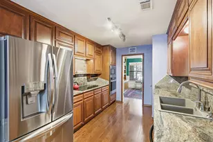 1902 Red Cypress Ct, Arlington, TX 76012 - Photo 7