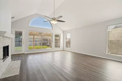 6504 Hillview Lane, Sachse, TX 75048 - Photo 9