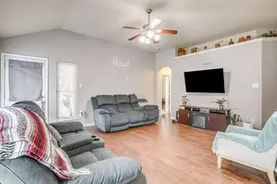 3321 Royal Crest Dr, Fort Worth, TX 76140 - Photo 7