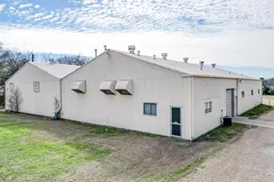 2309 N Preston, Ennis, TX 75119 - Photo 1