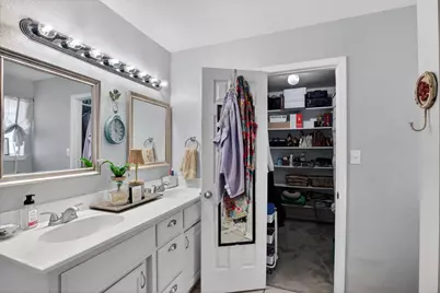 310 Vista Drive, Granbury, TX 76049 - Photo 25