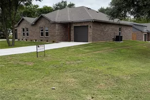 5617 De Cory Rd, Fort Worth, TX 76134 - Photo 5
