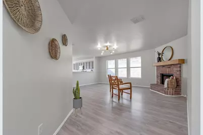 1037 Triple Crown Drive, Fort Worth, TX 76179 - Photo 7