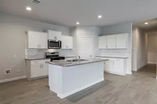 9653 Alderleaf Trl, Fort Worth, TX 76036 - Photo 9