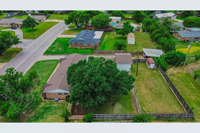 108 Mockingbird Lane, Weatherford, TX 76086 - Photo 7