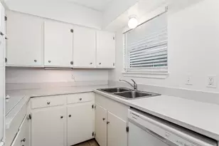 11038 Wyatt St, Dallas, TX 75218 - Photo 11