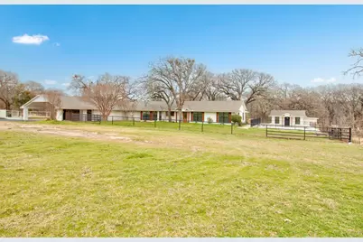 3700 Moseley Road, Cross Roads, TX 76227 - Photo 7
