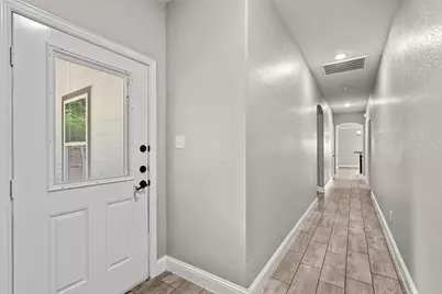 2955 Pearl Avenue, Fort Worth, TX 76106 - Photo 11