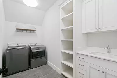 221 Austin Street, Grapevine, TX 76051 - Photo 25