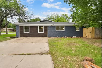 861 Woodcrest Drive, Hurst, TX 76053 - Photo 5