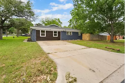 861 Woodcrest Drive, Hurst, TX 76053 - Photo 19