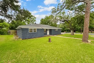 861 Woodcrest Dr, Hurst, TX 76053 - Photo 17