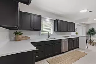5751 Trio Ln, Dallas, TX 75241 - Photo 13