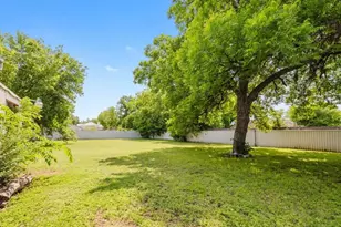 201 E Plummer St, Eastland, TX 76448 - Photo 27