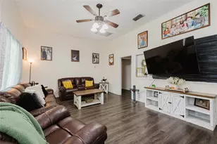 201 E Plummer St, Eastland, TX 76448 - Photo 3