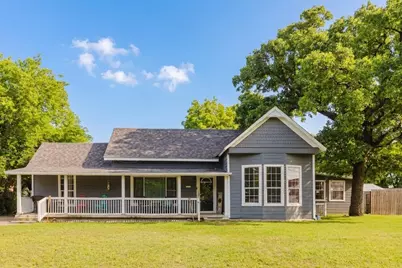 201 E Plummer Street, Eastland, TX 76448 - Photo 1