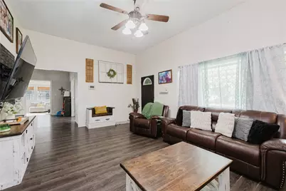 201 E Plummer Street, Eastland, TX 76448 - Photo 5