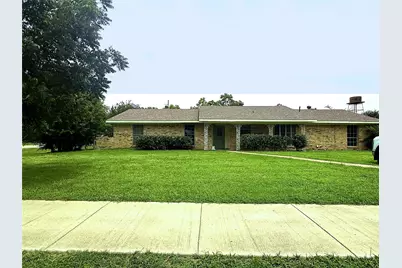 206 N Main Street, Edgewood, TX 75117 - Photo 1