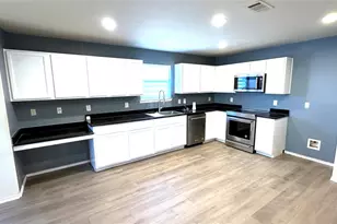 817 Lark Dr, Aubrey, TX 76227 - Photo 3