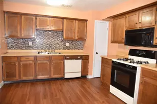 2521 W 5th Ave, Corsicana, TX 75110 - Photo 5