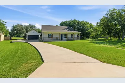 300 Mockingbird Lane, Springtown, TX 76082 - Photo 1