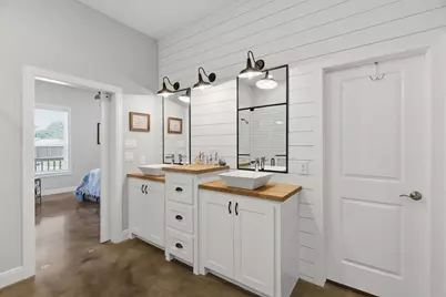 300 Mockingbird Lane, Springtown, TX 76082 - Photo 19
