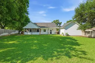300 Mockingbird Ln, Springtown, TX 76082 - Photo 29