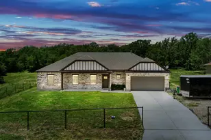 10718 Karen Sue Ct, Quinlan, TX 75474 - Photo 1