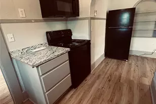 1221 W 2nd Ave, Corsicana, TX 75110 - Photo 7